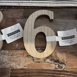 Lot of 3 random wooden numbers